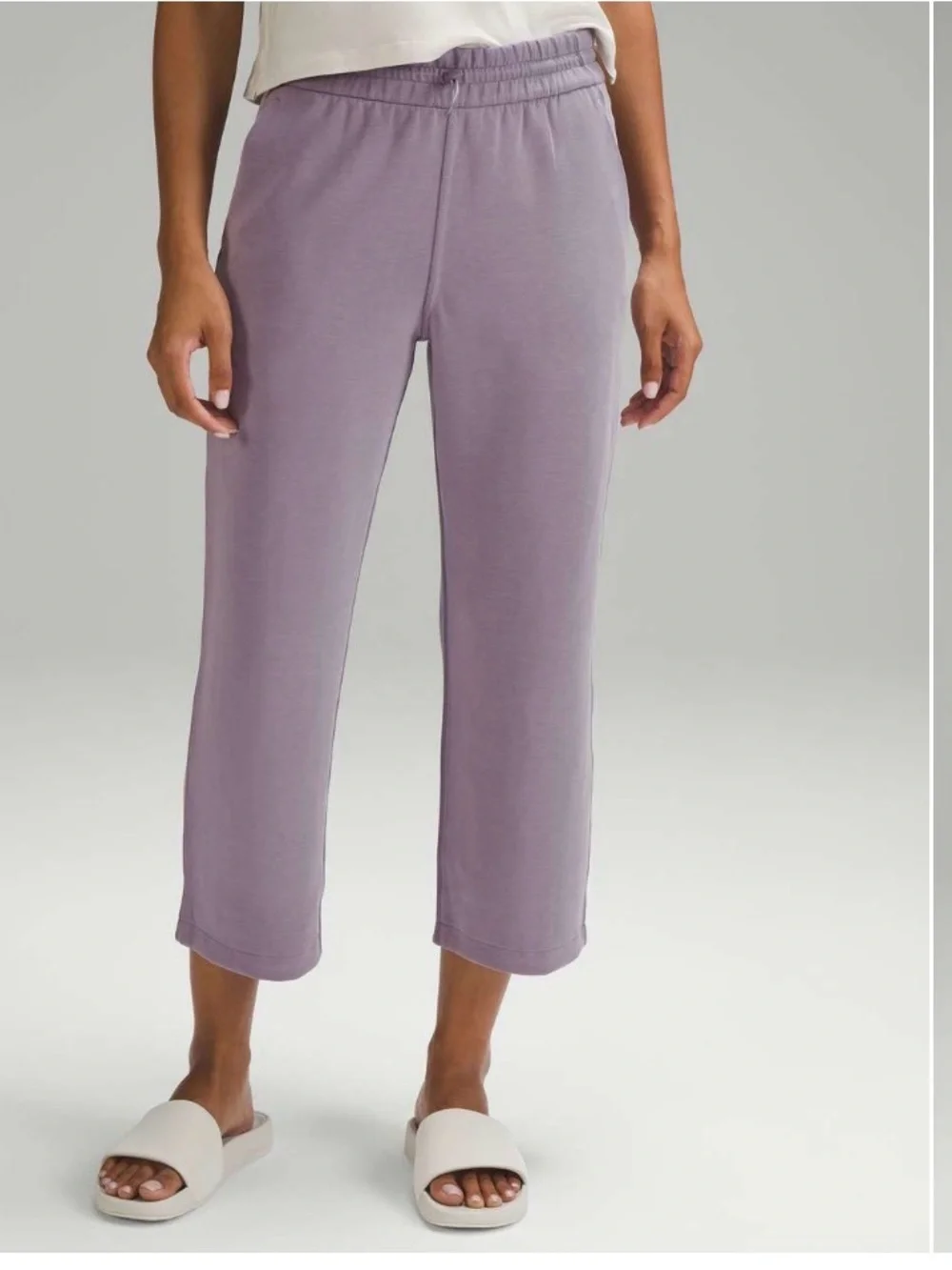 Lululemon Softstreme High-Rise Straight-Leg Cropped Pant